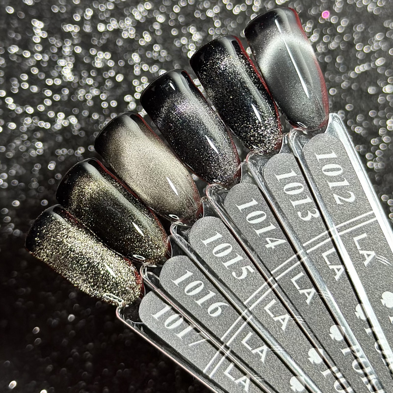 GP.1012.07g Gel Polish POKER Collection Cat Lady Arms